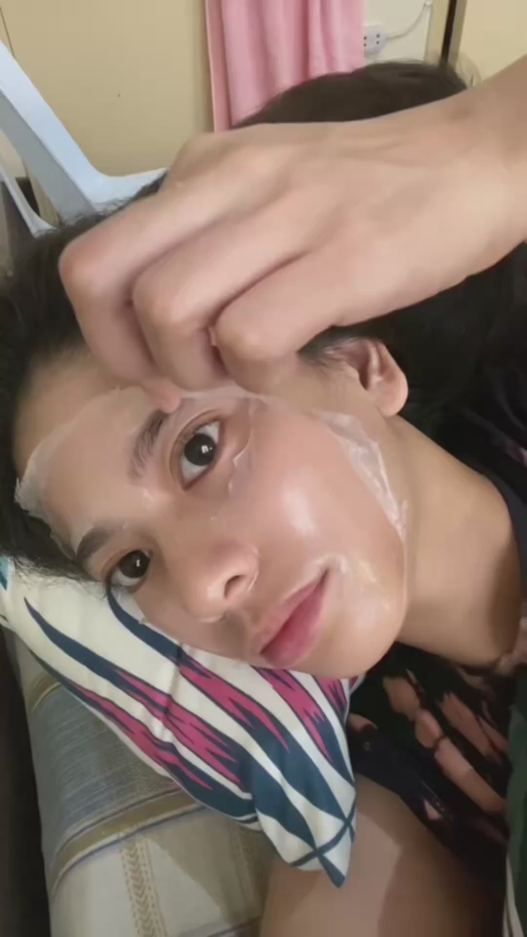 Carica il video: 